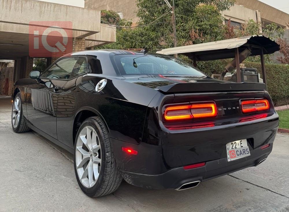 دۆج چالنجەر